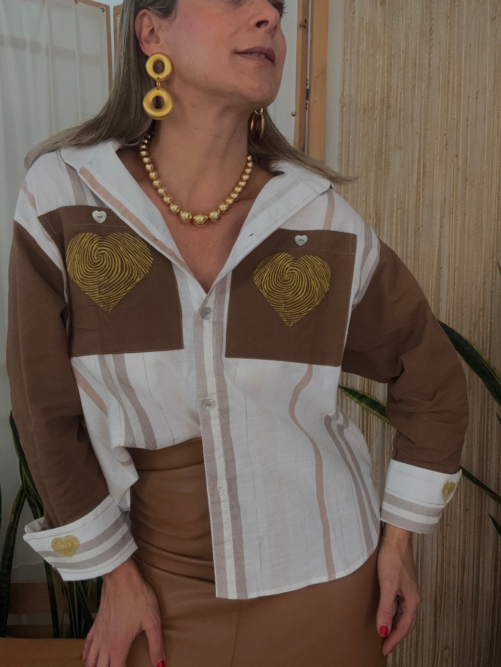 Camisa Huellas Café