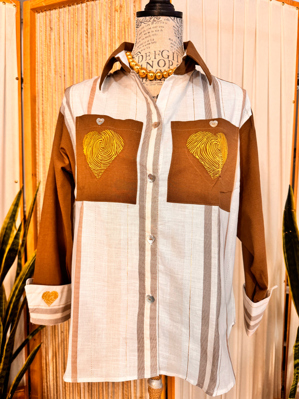 Camisa Huellas Café