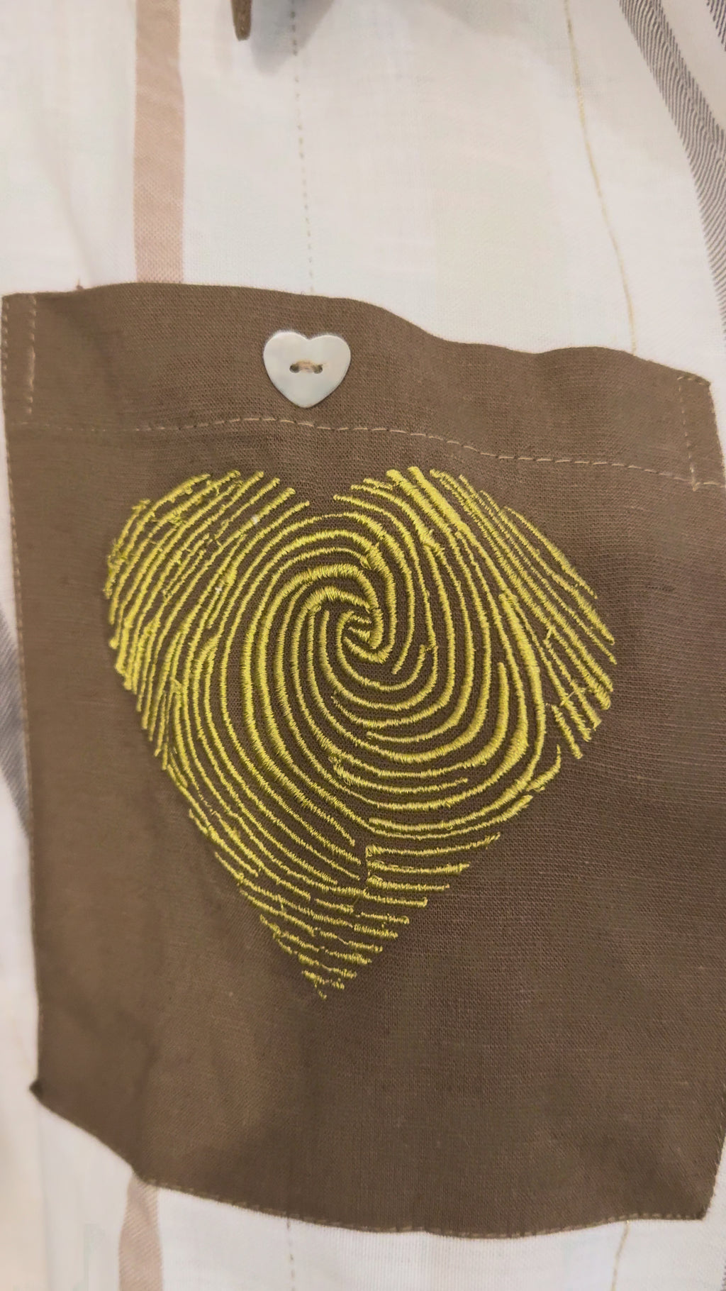 Camisa Huellas Café